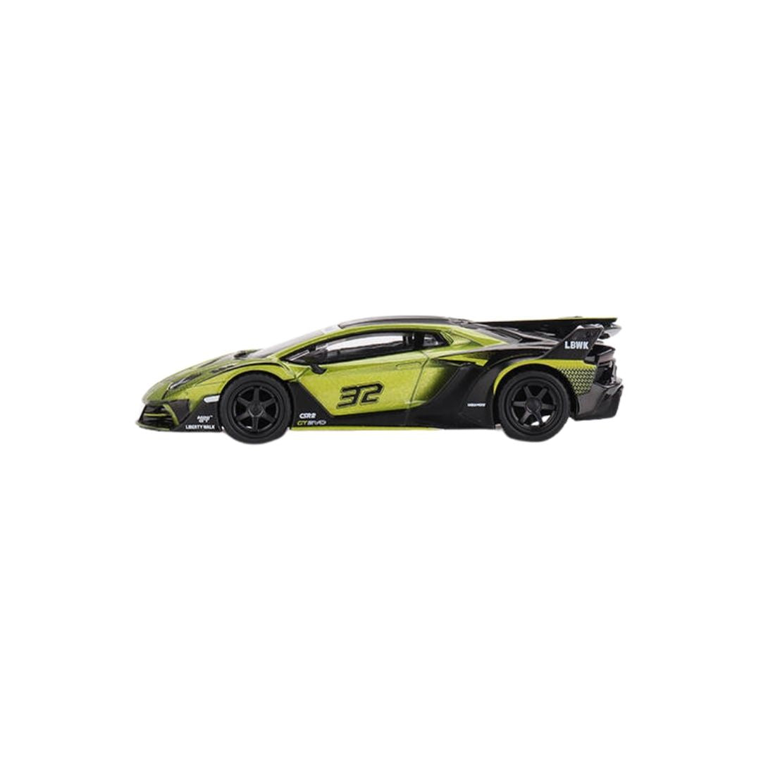Lamborghini LB-Silhouette WORKS Aventador GT EVO Lime, Mini GT 1:64 (605)